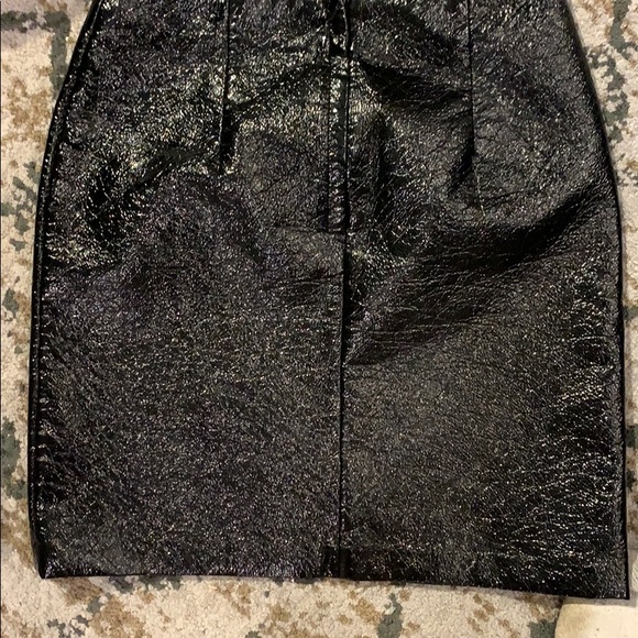 Shiny Black Faux Patent Leather Skirt - Picture 3 of 3